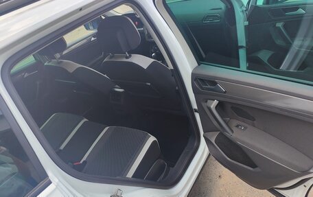 Volkswagen Tiguan II, 2019 год, 2 850 000 рублей, 9 фотография