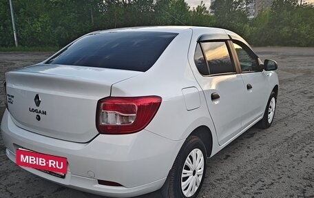 Renault Logan II, 2018 год, 1 175 000 рублей, 3 фотография