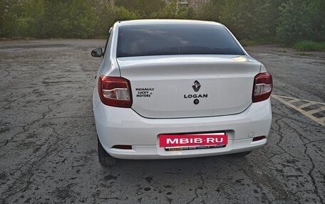 Renault Logan II, 2018 год, 1 175 000 рублей, 4 фотография