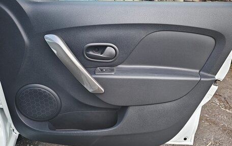 Renault Logan II, 2018 год, 1 175 000 рублей, 18 фотография