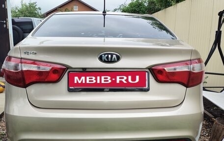 KIA Rio III рестайлинг, 2013 год, 950 000 рублей, 5 фотография