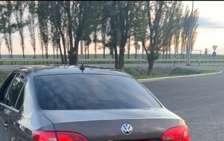 Volkswagen Jetta VI, 2012 год, 890 000 рублей, 8 фотография