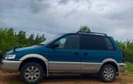 Mitsubishi RVR III рестайлинг, 1993 год, 295 000 рублей, 3 фотография