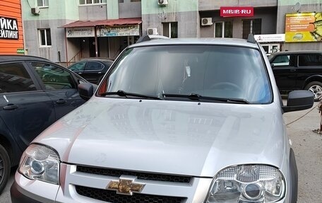 Chevrolet Niva I рестайлинг, 2012 год, 470 000 рублей, 2 фотография