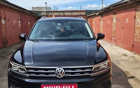 Volkswagen Tiguan II, 2017 год, 2 750 000 рублей, 17 фотография