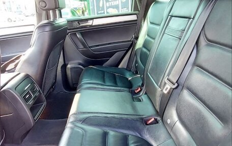 Volkswagen Touareg III, 2012 год, 2 850 000 рублей, 14 фотография