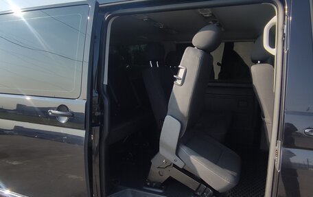 Volkswagen Caravelle T6 рестайлинг, 2017 год, 2 680 000 рублей, 14 фотография