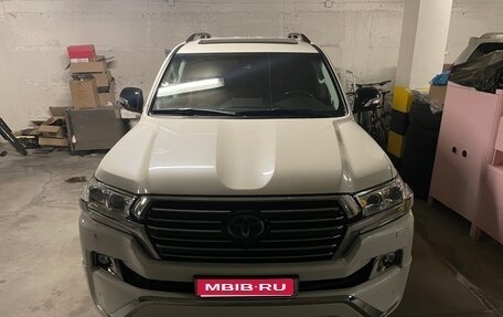 Toyota Land Cruiser 200, 2015 год, 5 200 000 рублей, 1 фотография