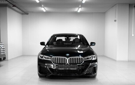BMW 5 серия, 2023 год, 5 500 000 рублей, 2 фотография