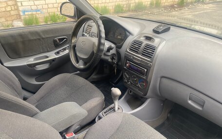Hyundai Accent II, 2004 год, 385 000 рублей, 17 фотография