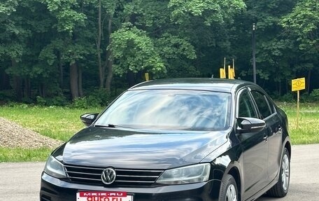 Volkswagen Jetta VI, 2015 год, 1 130 000 рублей, 2 фотография