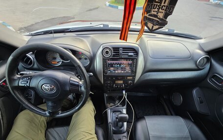 Toyota RAV4, 2004 год, 750 000 рублей, 10 фотография