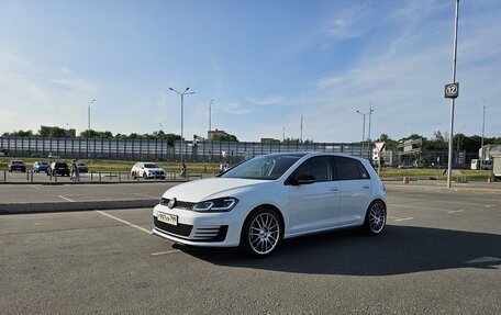 Volkswagen Golf VII, 2014 год, 1 600 000 рублей, 2 фотография