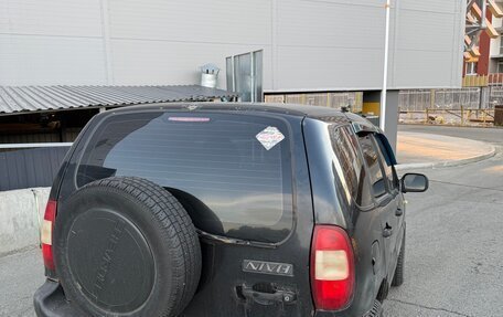 Chevrolet Niva I рестайлинг, 2006 год, 187 000 рублей, 9 фотография