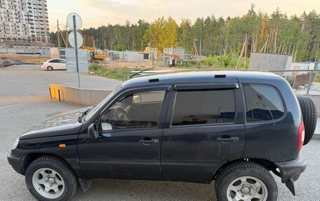 Chevrolet Niva I рестайлинг, 2006 год, 187 000 рублей, 10 фотография