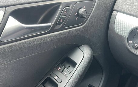 Volkswagen Jetta VI, 2015 год, 779 000 рублей, 15 фотография