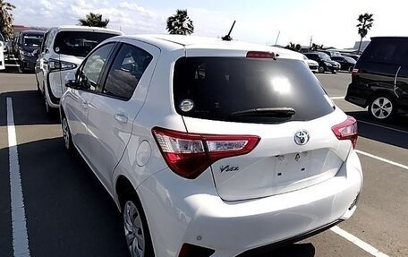 Toyota Vitz, 2019 год, 1 260 000 рублей, 7 фотография
