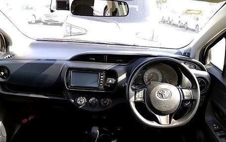 Toyota Vitz, 2019 год, 1 260 000 рублей, 28 фотография