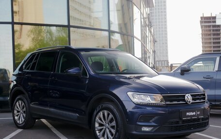 Volkswagen Tiguan II, 2017 год, 1 965 000 рублей, 3 фотография