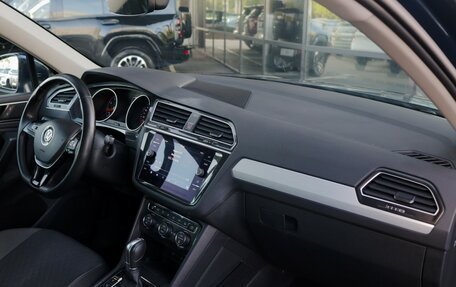 Volkswagen Tiguan II, 2017 год, 1 965 000 рублей, 18 фотография
