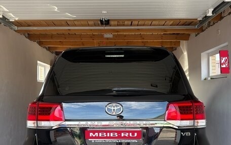 Toyota Land Cruiser 200, 2018 год, 6 700 000 рублей, 6 фотография