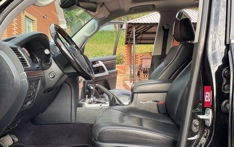 Toyota Land Cruiser 200, 2018 год, 6 700 000 рублей, 8 фотография