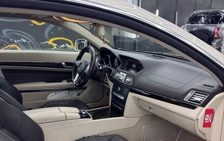 Mercedes-Benz E-Класс, 2015 год, 2 700 000 рублей, 5 фотография