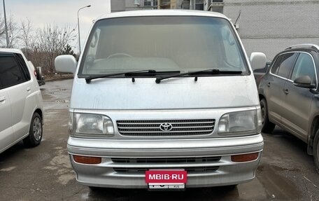 Toyota HiAce H100, 1994 год, 900 000 рублей, 3 фотография