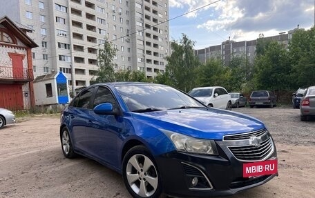 Chevrolet Cruze II, 2011 год, 800 000 рублей, 2 фотография