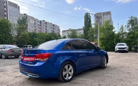 Chevrolet Cruze II, 2011 год, 800 000 рублей, 3 фотография