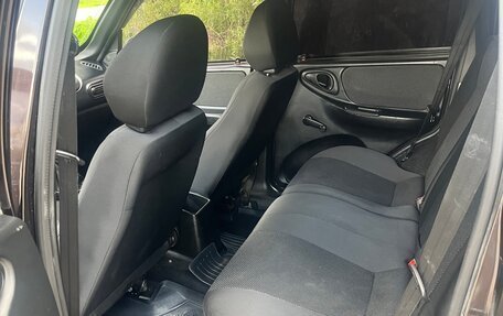 Chevrolet Niva I рестайлинг, 2011 год, 520 000 рублей, 8 фотография
