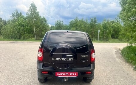 Chevrolet Niva I рестайлинг, 2011 год, 520 000 рублей, 2 фотография