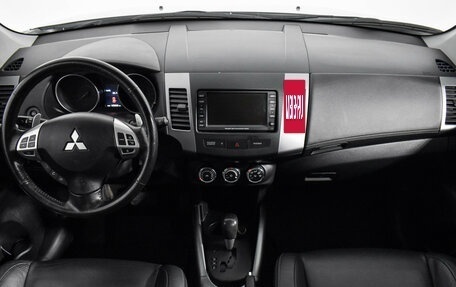 Mitsubishi Outlander III рестайлинг 3, 2011 год, 1 359 000 рублей, 20 фотография