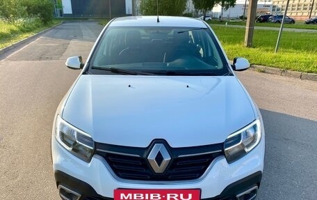 Renault Logan II, 2019 год, 1 190 000 рублей, 2 фотография