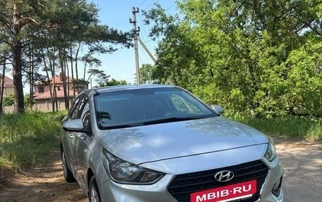 Hyundai Solaris II рестайлинг, 2017 год, 1 100 000 рублей, 11 фотография