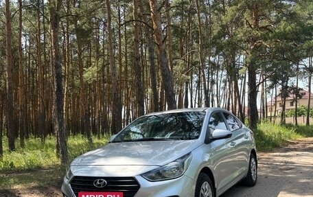 Hyundai Solaris II рестайлинг, 2017 год, 1 100 000 рублей, 4 фотография