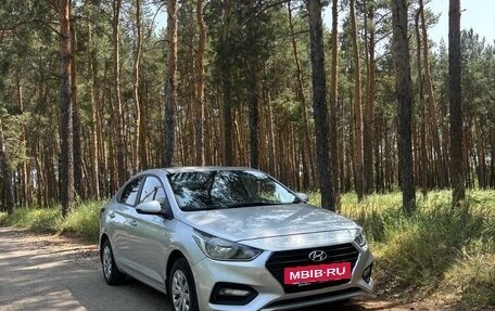 Hyundai Solaris II рестайлинг, 2017 год, 1 100 000 рублей, 20 фотография
