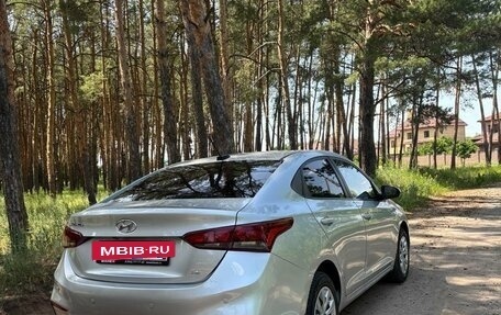 Hyundai Solaris II рестайлинг, 2017 год, 1 100 000 рублей, 31 фотография