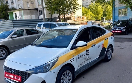 Hyundai Solaris II рестайлинг, 2021 год, 1 450 000 рублей, 3 фотография