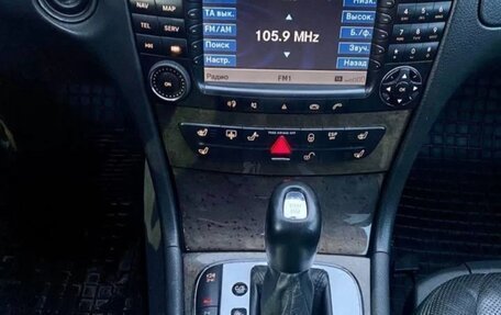 Mercedes-Benz E-Класс, 2004 год, 600 000 рублей, 8 фотография