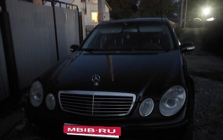 Mercedes-Benz E-Класс, 2004 год, 600 000 рублей, 3 фотография