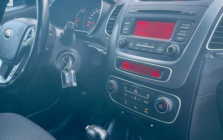 KIA Sorento II рестайлинг, 2015 год, 1 990 000 рублей, 15 фотография