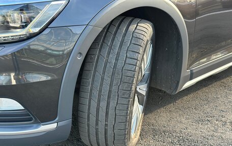 Volkswagen Passat B8 рестайлинг, 2018 год, 3 199 000 рублей, 8 фотография