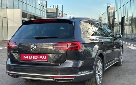 Volkswagen Passat B8 рестайлинг, 2018 год, 3 199 000 рублей, 5 фотография