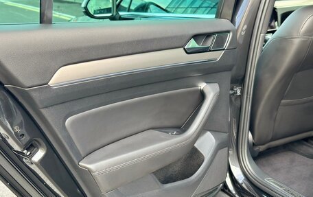 Volkswagen Passat B8 рестайлинг, 2018 год, 3 199 000 рублей, 14 фотография