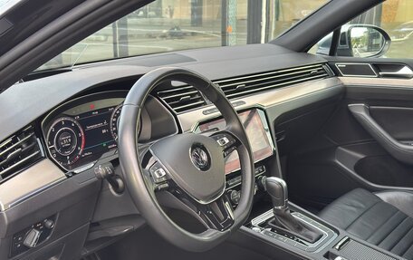Volkswagen Passat B8 рестайлинг, 2018 год, 3 199 000 рублей, 25 фотография