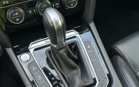 Volkswagen Passat B8 рестайлинг, 2018 год, 3 199 000 рублей, 30 фотография