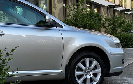 Toyota Avensis III рестайлинг, 2007 год, 890 000 рублей, 21 фотография