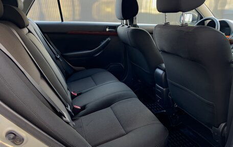 Toyota Avensis III рестайлинг, 2007 год, 890 000 рублей, 34 фотография