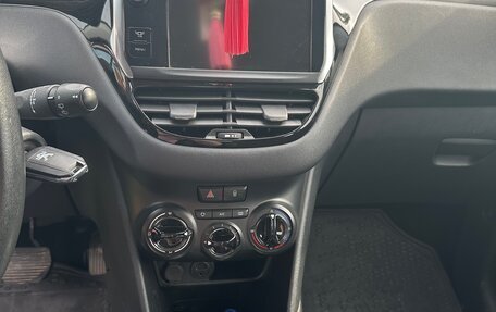 Peugeot 208 II, 2014 год, 645 000 рублей, 6 фотография
